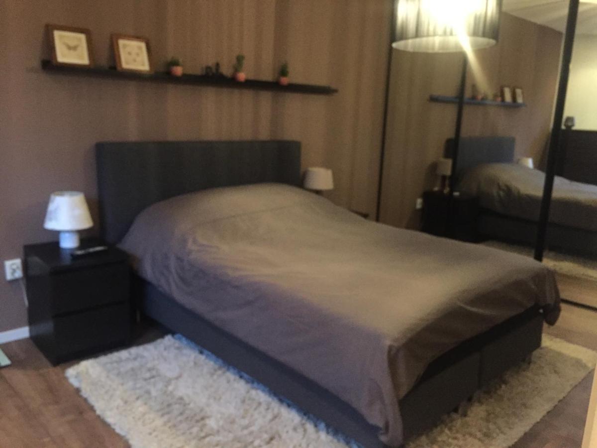 Rumah Kita, Bungalow Met 2 Slaapkamers In Het Mooie Drenthe Erm Luaran gambar