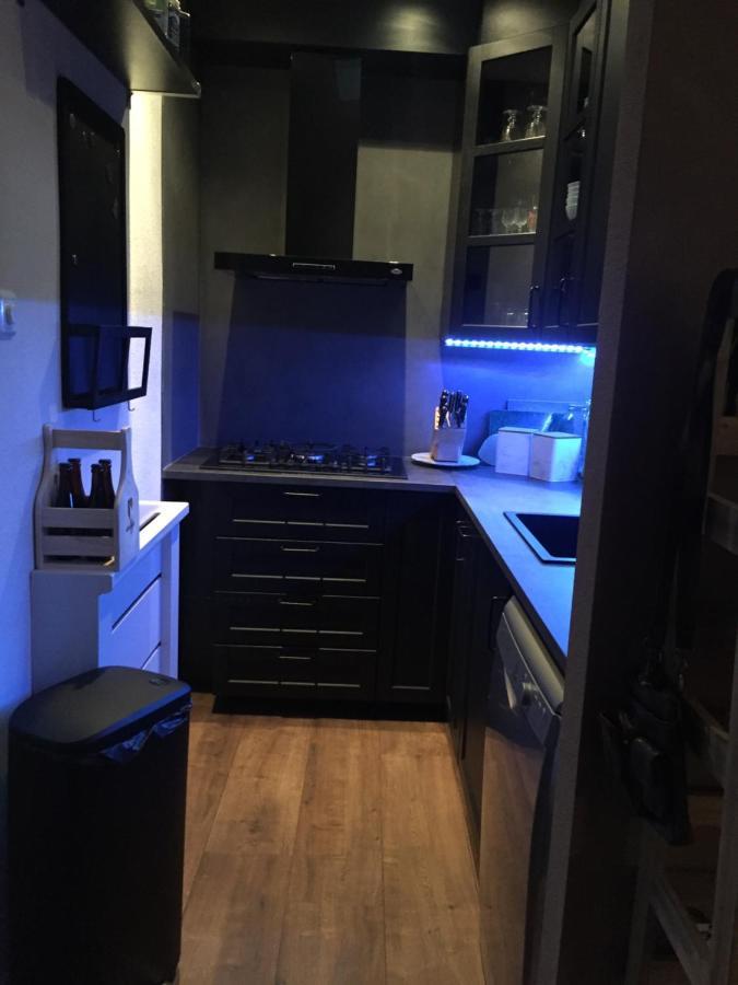 Rumah Kita, Bungalow Met 2 Slaapkamers In Het Mooie Drenthe Erm Luaran gambar